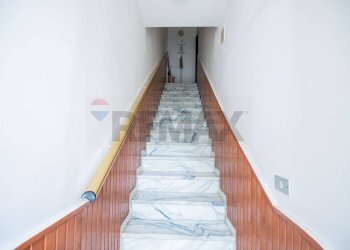 Scale - Casa indipendente via virticchio
 
33, San Michele di Ganzaria - foto 5