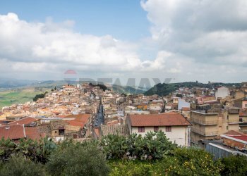 Edificio all\'aperto - Casa indipendente via virticchio
 
33, San Michele di Ganzaria - foto 22