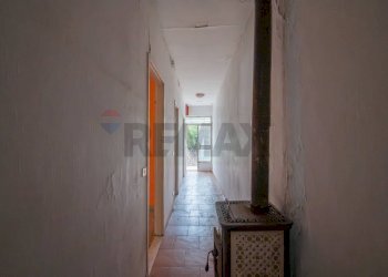Hall / corridoio - Casa indipendente via virticchio
 
33, San Michele di Ganzaria - foto 44