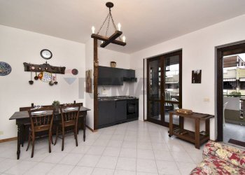 Sala da pranzo - Bilocale Via Immacolata
 
126, Mascali - foto 9