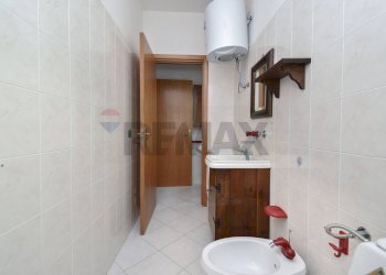 Bagno - Bilocale Via Immacolata
 
126, Mascali - foto 14