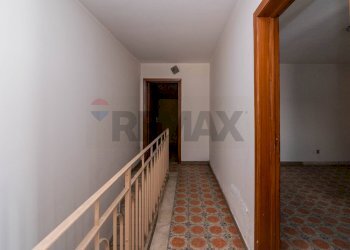 Hall / corridoio - Casa indipendente Vico Musumeci
 
7, Aci Castello - foto 22