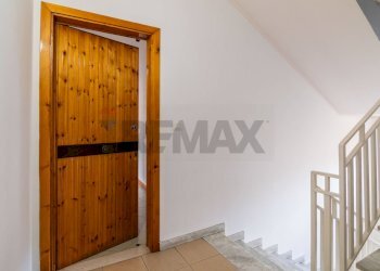 Scale - Quadrilocale Via Giorgio La Pira
 
9, Mascalucia - foto 4