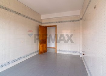 Stanza vuota - Quadrilocale Via Giorgio La Pira
 
9, Mascalucia - foto 8