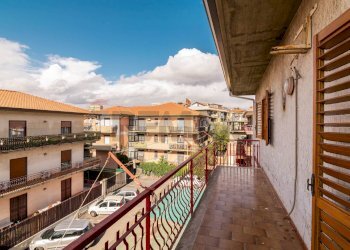 Balcone - Quadrilocale Via Giorgio La Pira
 
9, Mascalucia - foto 9