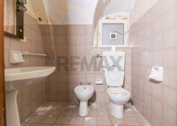 Bagno - Ufficio Via Etnea
 
590, Catania - foto 17