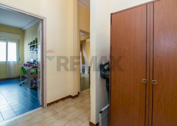 Hall / corridoio - Trilocale Via Pietro Castelli
 
69, Messina - foto 12