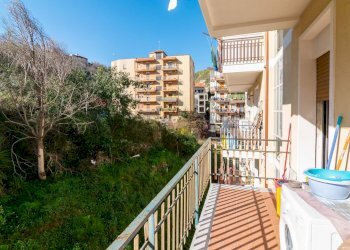 Balcone - Trilocale Via Pietro Castelli
 
69, Messina - foto 16