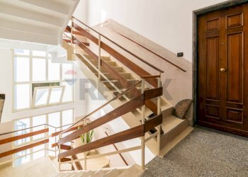 Scale - Trilocale Via Pietro Castelli
 
69, Messina - foto 19