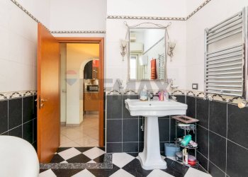 Bagno - Appartamento Via Pietro Castelli
 
69, Messina - foto 21