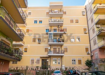 Edificio all\'aperto - Appartamento Via Pietro Castelli
 
69, Messina - foto 36