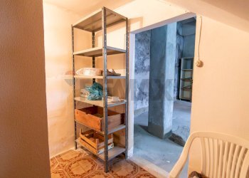 Dispensa di stoccaggio - Casa indipendente Via Gessai
 
60, Paterno - foto 11