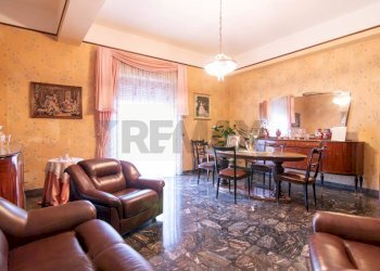 Sala da pranzo - Casa indipendente Via Gessai
 
60, Paterno - foto 15