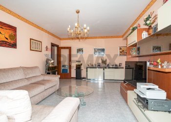 Soggiorno - Quadrilocale viale della regione
 
2, Camporotondo Etneo - foto 3