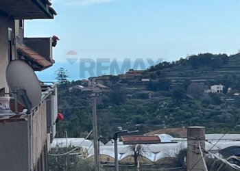 Edificio all\'aperto - Casa semi indipendente Via Reitana
 
36, Aci Catena - foto 10