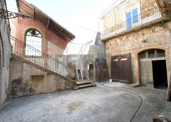 Edificio all\'aperto - Independent house Via Garibaldi
 
80, Piazza Armerina - photo 18