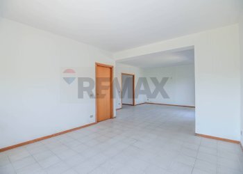 Stanza vuota - Quadrilocale via Verdi
 
3/A, Caltagirone - foto 8