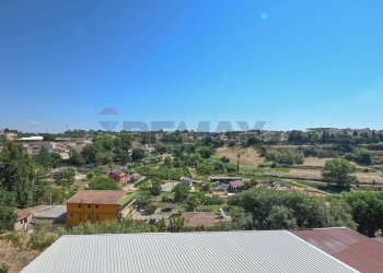 Vista delle montagne - Quadrilocale via Verdi
 
3/A, Caltagirone - foto 21