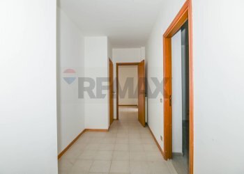 Hall / corridoio - Quadrilocale via Verdi
 
3/A, Caltagirone - foto 22