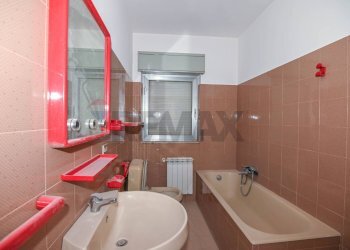 Bagno - Quadrilocale via Verdi
 
3/A, Caltagirone - foto 30