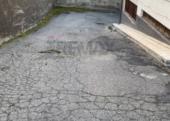 Terrazza - Magazzino via Marchese di Casalotto
 
54, Aci Sant'Antonio - foto 4