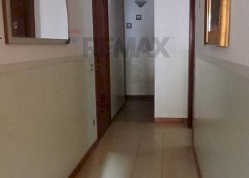 Hall / corridoio - Trilocale via Piave
 
17, Calatabiano - foto 5