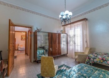 Camera / camera da letto - Casa indipendente via arturo toscanini
 
28, Grammichele - foto 15