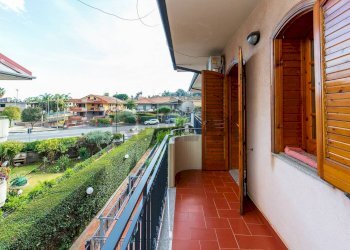 Balcone - Villa a Schiera via aldo moro
 
13, Aci Sant'Antonio - foto 15