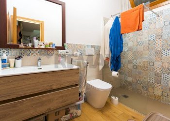 Bagno - Villa a Schiera via aldo moro
 
13, Aci Sant'Antonio - foto 22