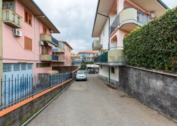 Edificio all\'aperto - Villa a Schiera via aldo moro
 
13, Aci Sant'Antonio - foto 27