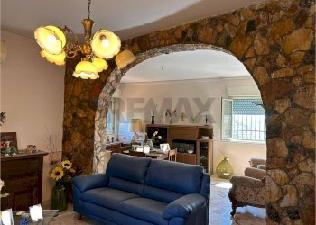 Soggiorno - Villa C.da Collegiata - Via dei Pini
 
10, Caltagirone - foto 6