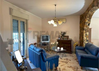 Soggiorno - Villa C.da Collegiata - Via dei Pini
 
10, Caltagirone - foto 8