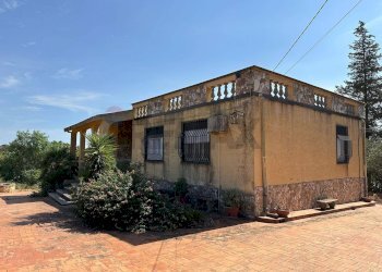 Casa all\'aperto - Villa C.da Collegiata - Via dei Pini
 
10, Caltagirone - foto 15