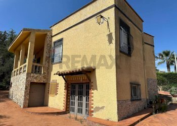 Casa all\'aperto - Villa C.da Collegiata - Via dei Pini
 
10, Caltagirone - foto 20