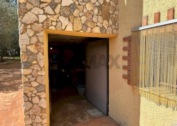 Hall / corridoio - Villa C.da Collegiata - Via dei Pini
 
10, Caltagirone - foto 22