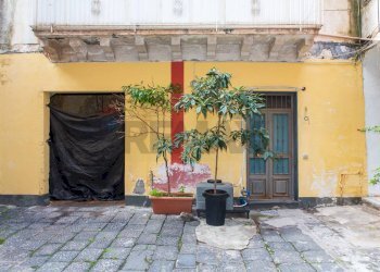 garage e deposito - Box Via Pozzo Canale
 
25, Catania - foto 1