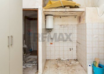 Dettagli - Box Via Pozzo Canale
 
25, Catania - foto 12