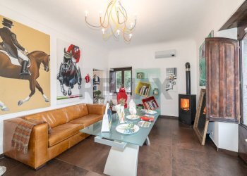 Soggiorno - Casa indipendente Viale Regina Margherita
 
112-114, Castiglione di Sicilia - foto 1