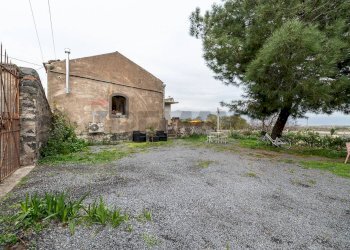 Casa all\'aperto - Casa indipendente Viale Regina Margherita
 
112-114, Castiglione di Sicilia - foto 26