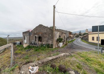 Casa all\'aperto - Casa indipendente Viale Regina Margherita
 
112-114, Castiglione di Sicilia - foto 32