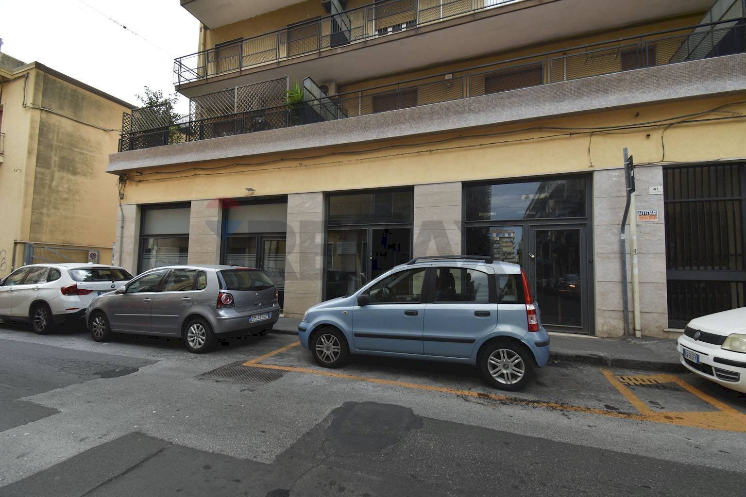 Edificio all\'aperto - Locale Commerciale Via Padova
 
39, Catania - foto 1