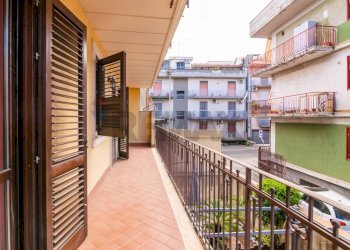 Balcone - Quadrilocale Via Finocchiari
 
95, Aci Catena - foto 10