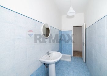 Bagno - Quadrilocale Via Torquato Tasso
 
7, Acireale - foto 9