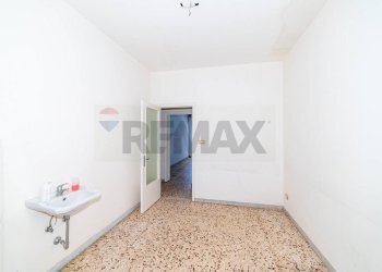 Stanza vuota - Quadrilocale Via Torquato Tasso
 
7, Acireale - foto 18