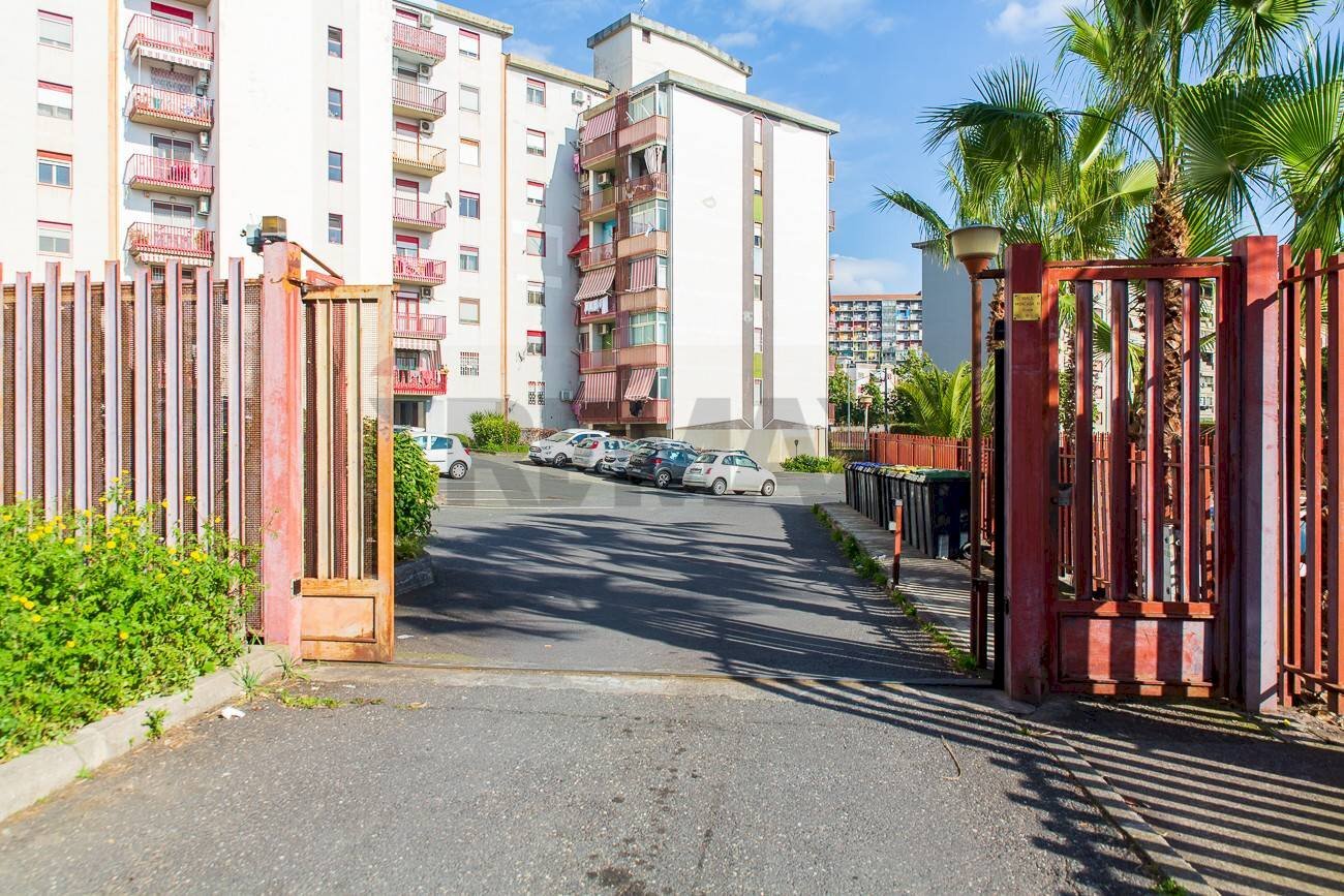 Edificio all\'aperto - Bilocale viale moncada
11, Catania - foto 2