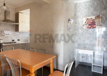 Sala da pranzo - Bilocale viale moncada
 
11, Catania - foto 15