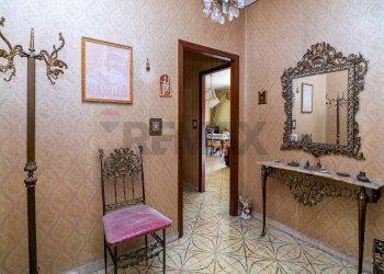 Hall / corridoio - Bilocale viale moncada
 
11, Catania - foto 23