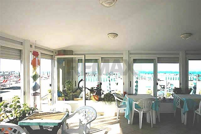 Sala da pranzo - Attività Commerciale Terrazza della Repubblica, Viareggio - foto 3