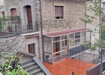 Edificio all\'aperto - Casa semi indipendente VIA TURATI
 
49, Bibbiena - foto 1