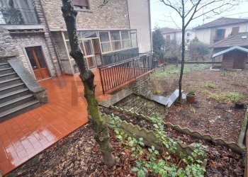 Giardino - Casa semi indipendente VIA TURATI
 
49, Bibbiena - foto 2